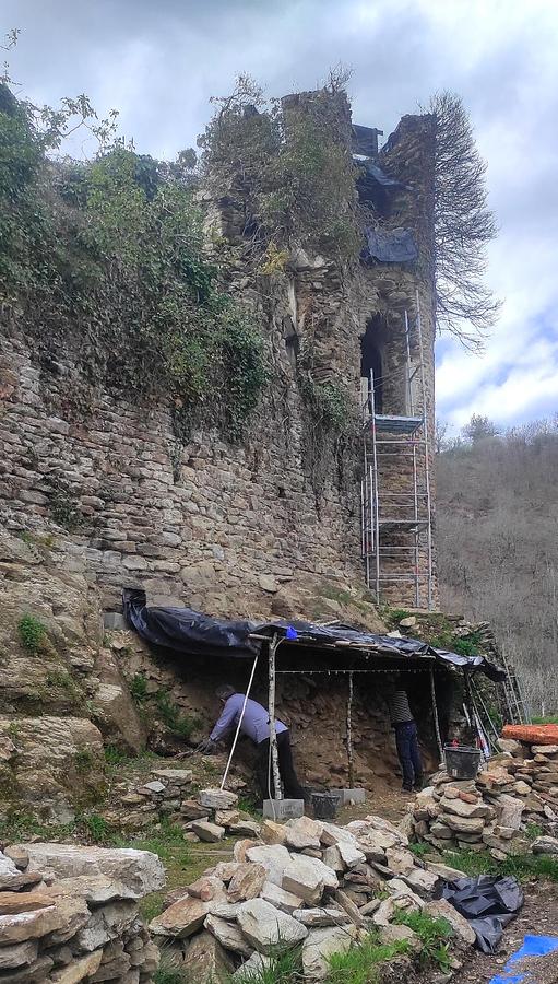 Fouilles Archéologiques au Château
